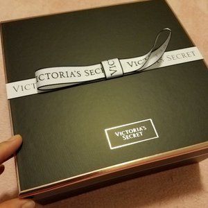 Lot of 2 VICTORIA'S SECRET Black Collapsible Gift Box
